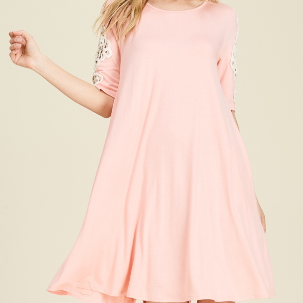 Blush Pink Crochet Lace Short Sleeve Swing Dress